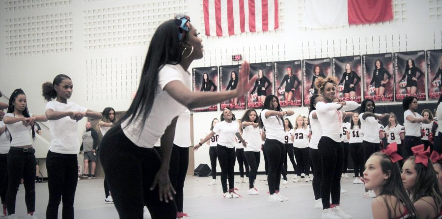 Sierra Stuckey hypes up the crowd and starts her solo.