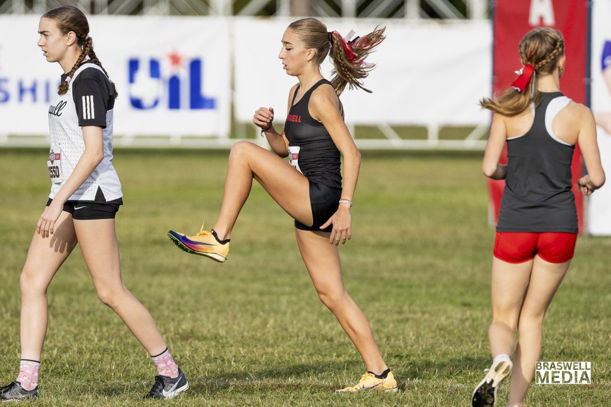Senior Macy Wingard competed at the 2025 6A UIL State Cross Country meet in the girls division and won first place. Her time was 16:45.7